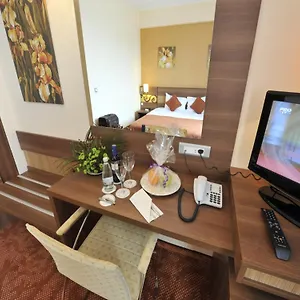 Otel Rin, Bükreş